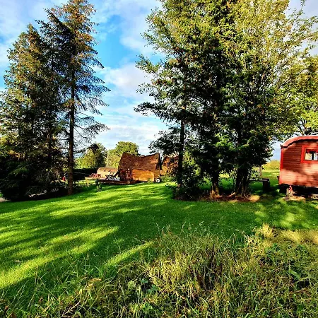 Camping Les Refuges Du