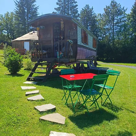 Les Refuges Du Camping *