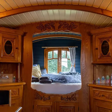 Camping Les Refuges Du *